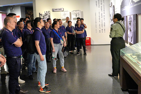 訪名人故里 悟湖湘文化——頂立科技開(kāi)展主題活動(dòng) (5).JPG